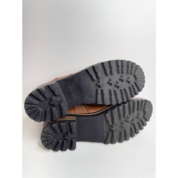 Journee Collection Chelsea Boots Size 12 Brown Block Heel Pull On Style - Picture 11 of 11